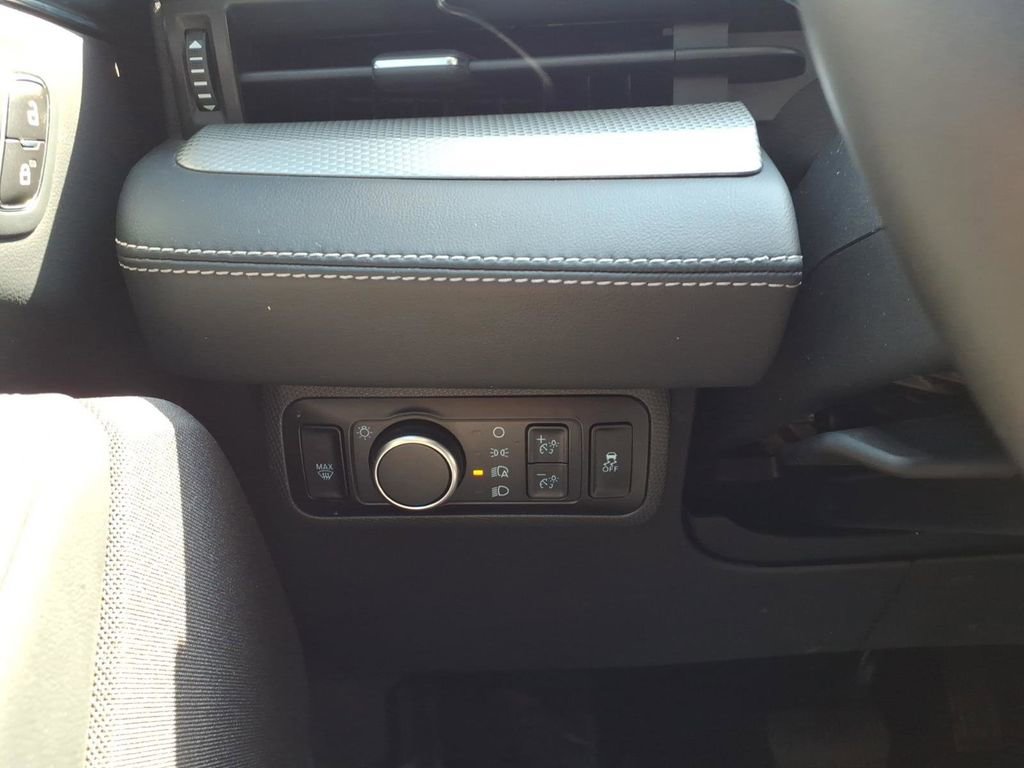 Certified 2023 Ford Mustang Mach-E Select AWD/4WD image 15