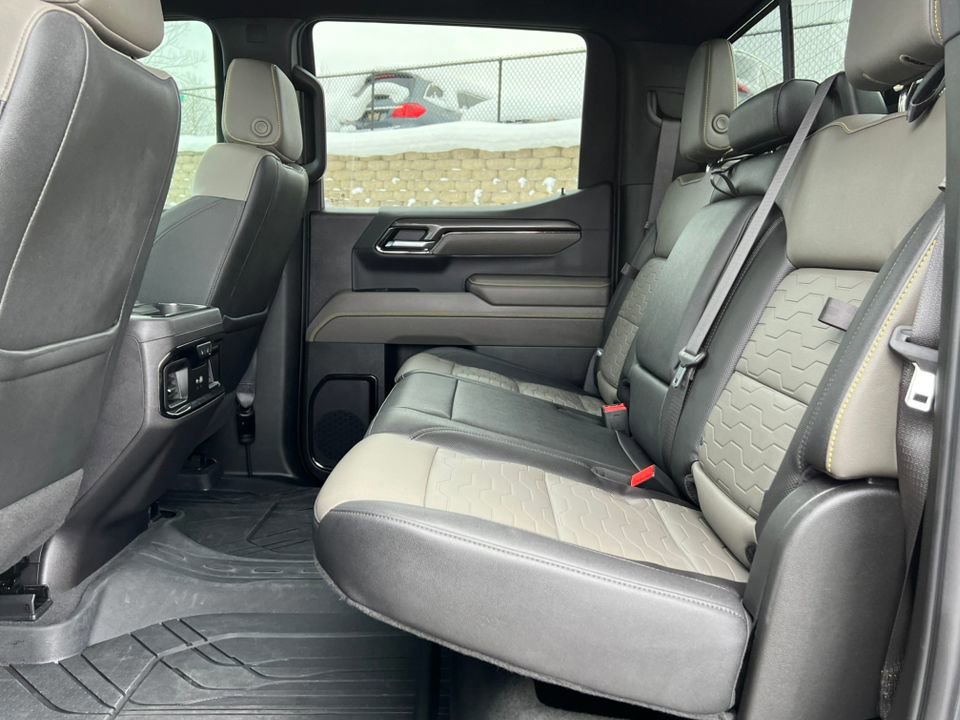 Used 2024 Chevrolet Silverado 1500 ZR2 image 11