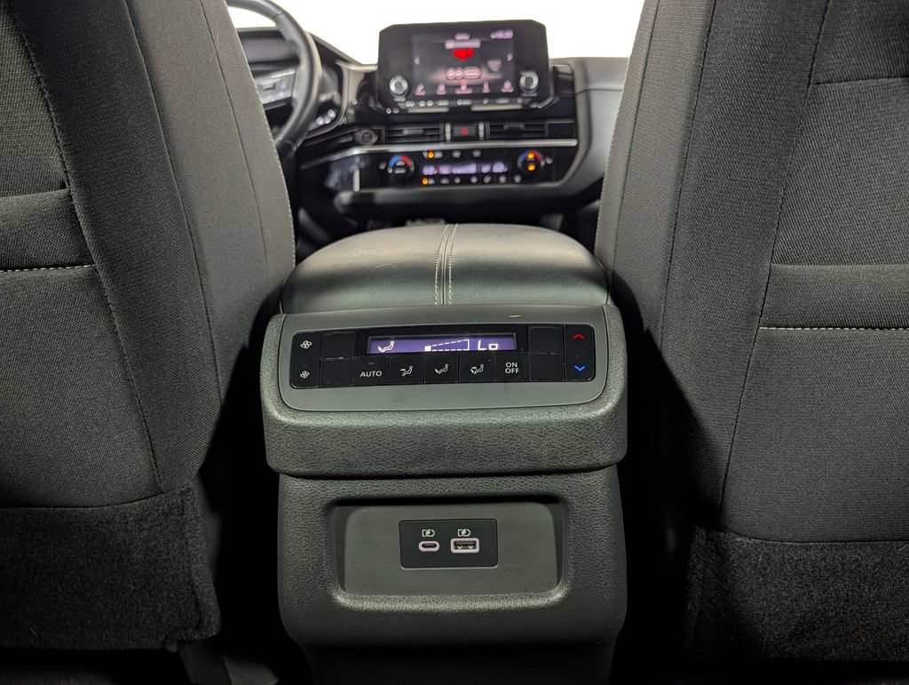 Used 2022 Nissan Pathfinder SV w/ SV Premium Package AWD/4WD image 14