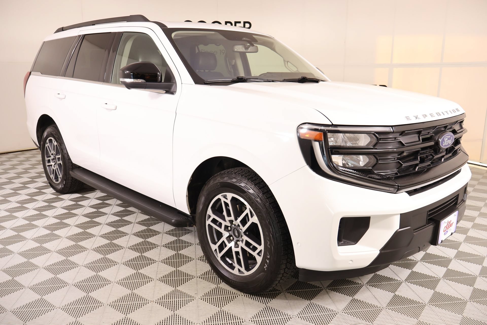 Certified 2025 Ford Expedition Active