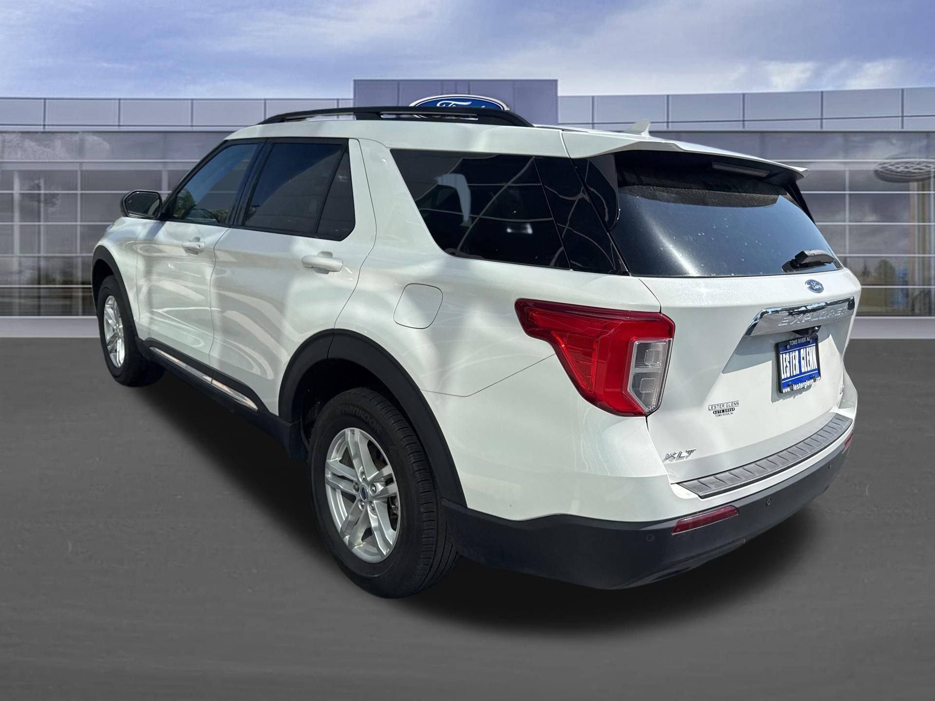 Certified 2023 Ford Explorer XLT AWD/4WD image 7