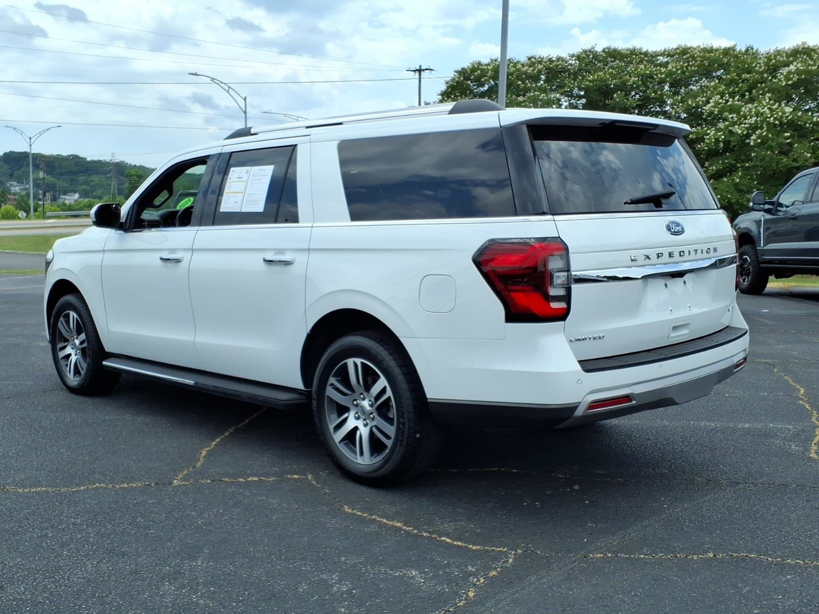 Certified 2022 Ford Expedition Max Limited AWD/4WD image 6