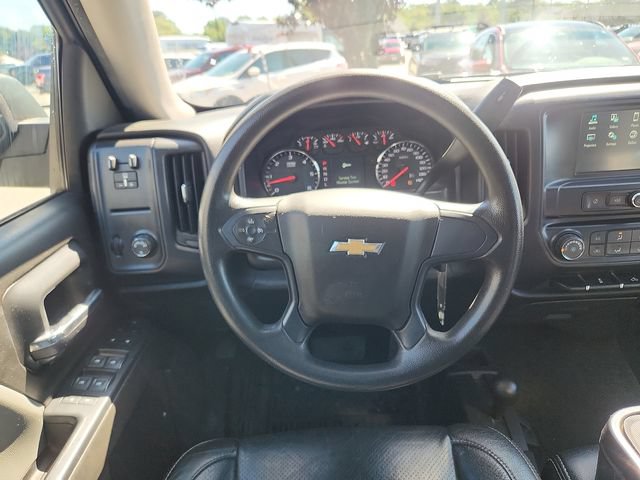 Used 2018 Chevrolet Silverado 1500 Custom w/ Custom Value Package AWD/4WD image 9