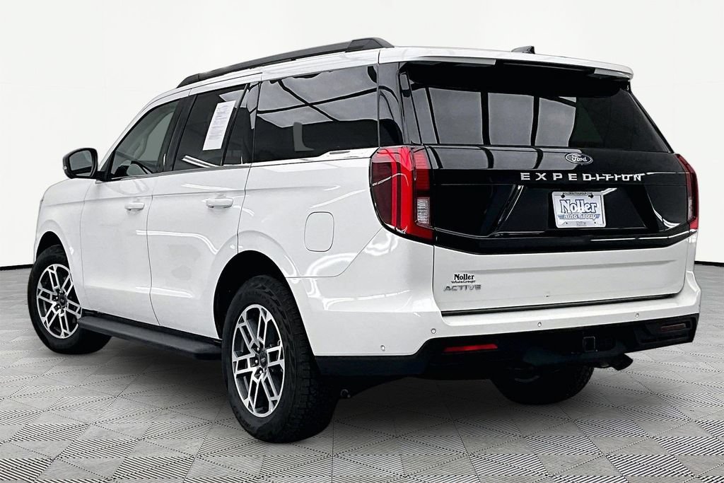 Certified 2025 Ford Expedition Active AWD/4WD image 13
