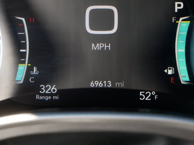 Used 2023 Chrysler Pacifica Touring-L FWD image 32
