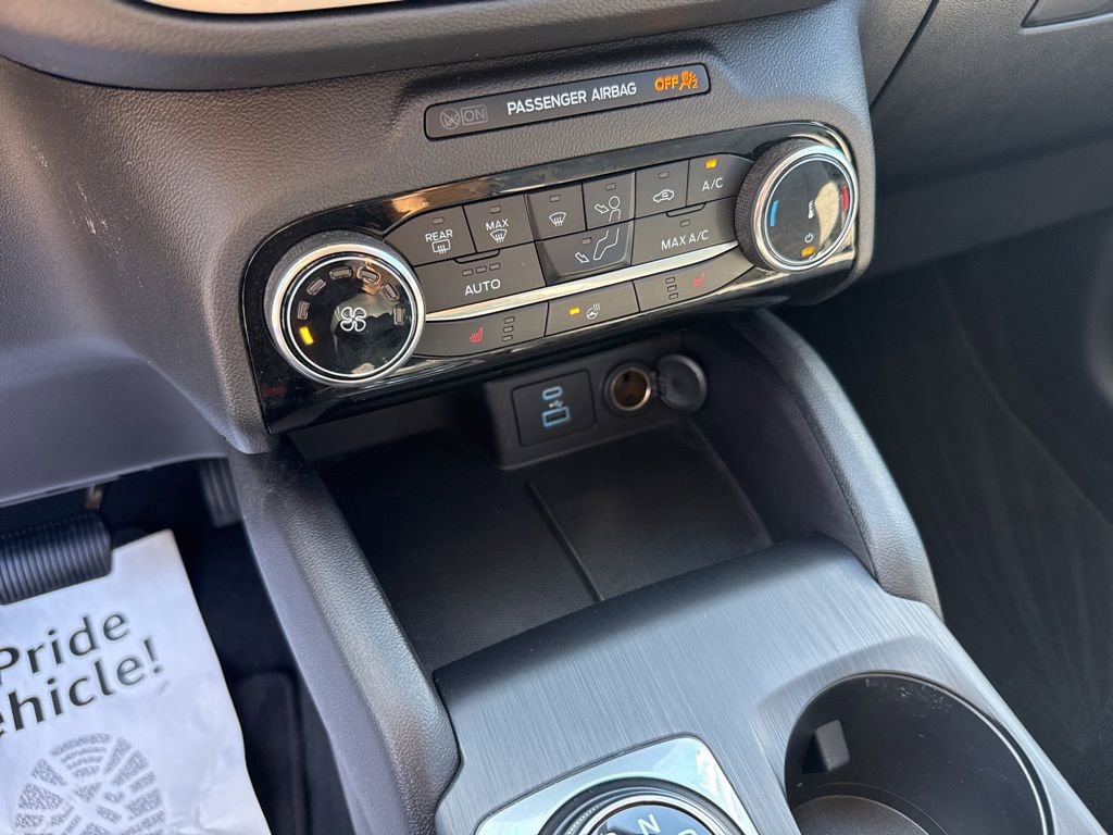 Certified 2022 Ford Escape SE w/ Cold Weather Package FWD image 20