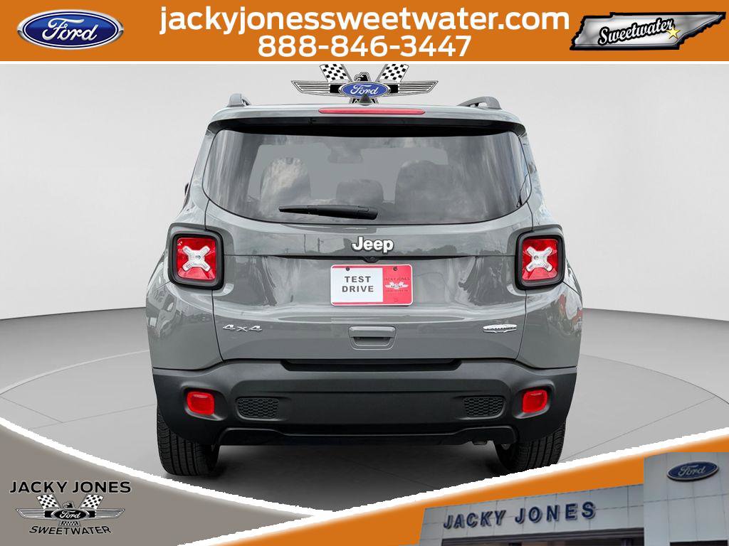 Used 2021 Jeep Renegade Latitude AWD/4WD image 4