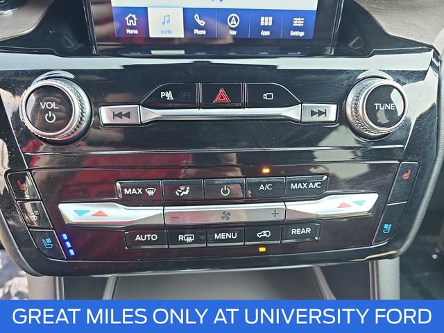 Certified 2023 Ford Explorer Platinum w/ Technology Package AWD/4WD image 25