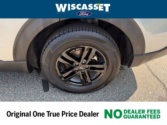 Certified 2022 Ford Explorer XLT w/ Equipment Group 202A image 27