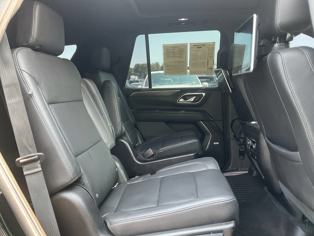Used 2021 Chevrolet Tahoe Z71 w/ Z71 Off-Road Package AWD/4WD image 13