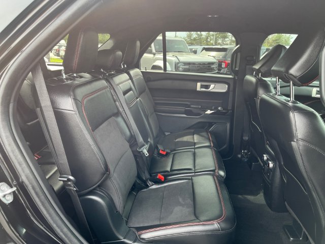 Certified 2023 Ford Explorer ST-Line AWD/4WD image 25