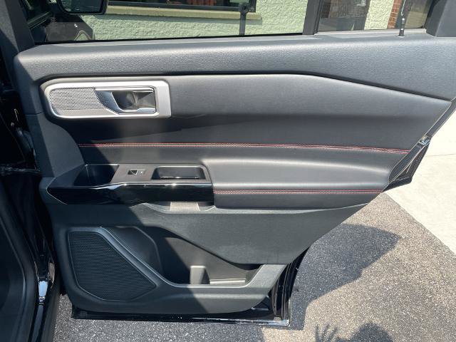 Certified 2023 Ford Explorer ST-Line AWD/4WD image 14