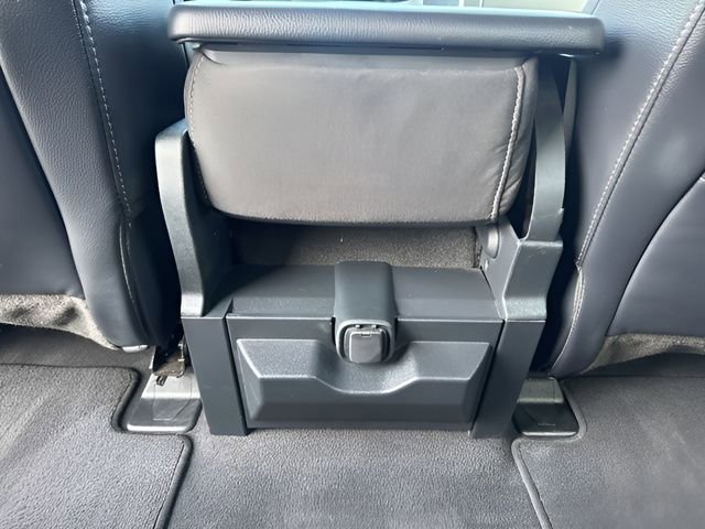 Certified 2022 Ford F250 Lariat w/ Black Appearance Package image 14