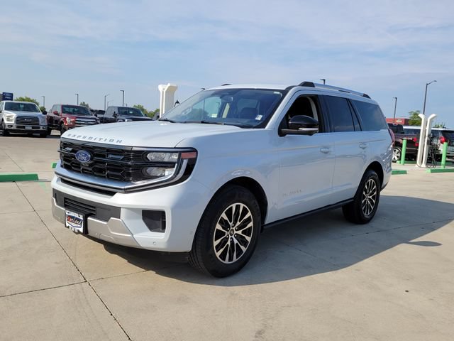 Certified 2025 Ford Expedition Platinum AWD/4WD image 4