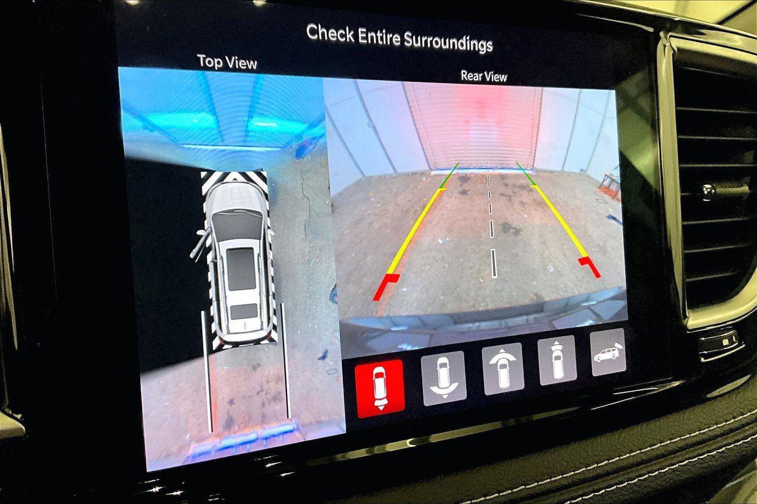 Used 2022 Chrysler Pacifica Limited image 20