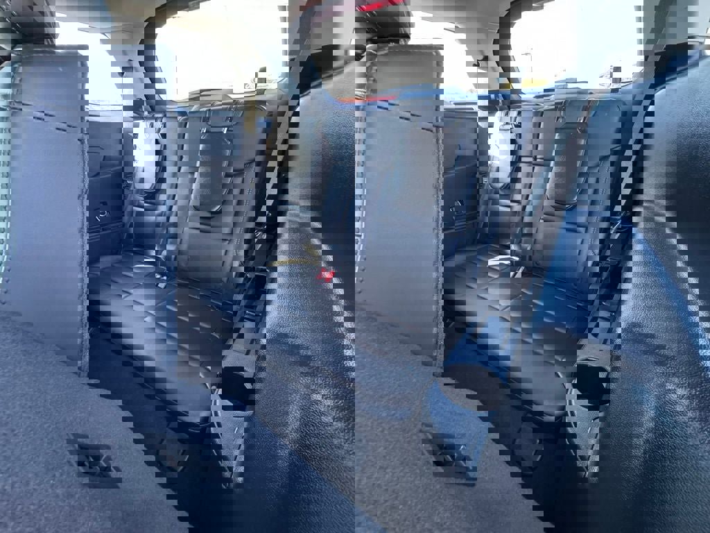 Certified 2022 Ford Explorer XLT w/ Equipment Group 202A image 7