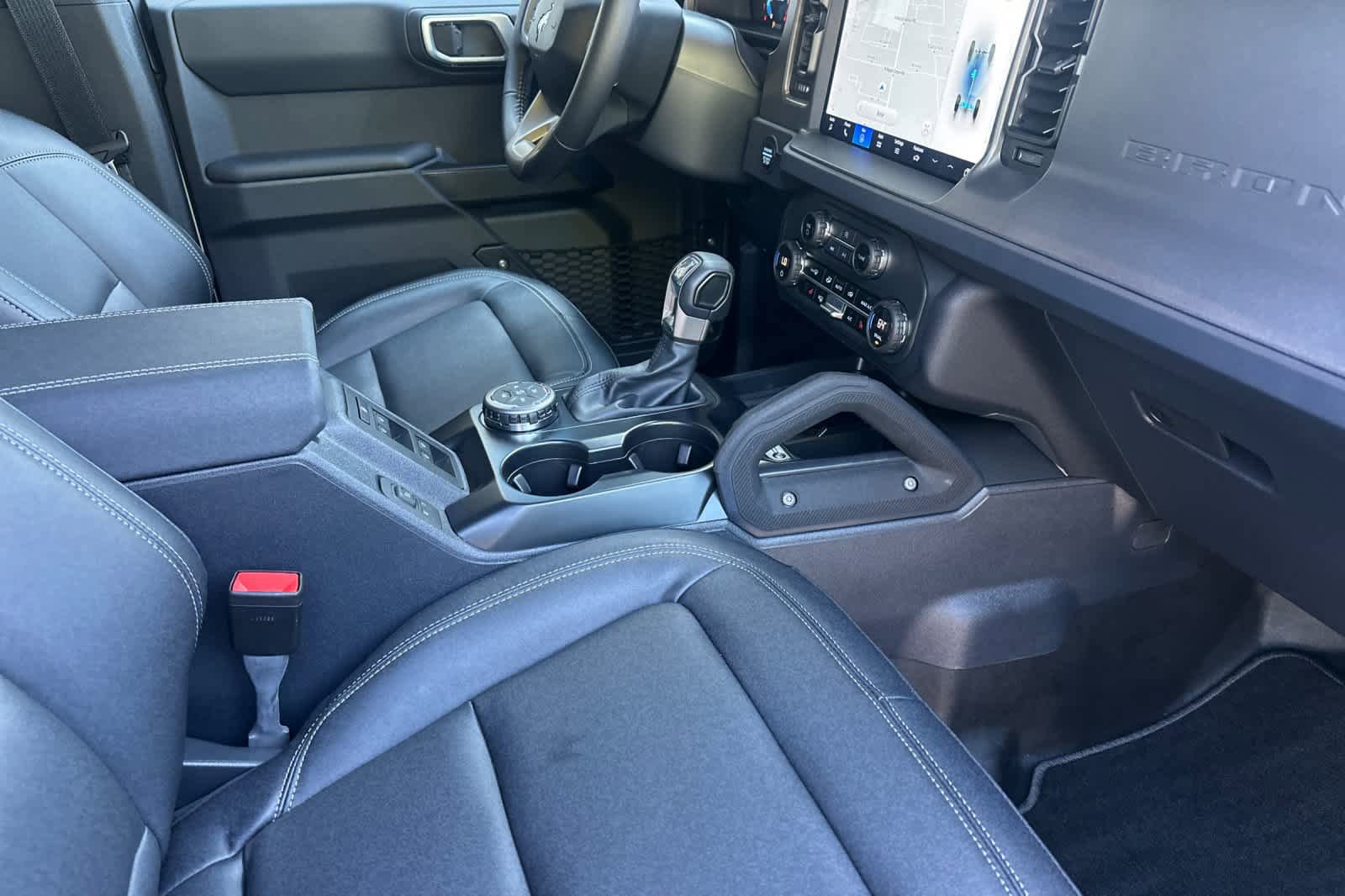 Certified 2025 Ford Bronco Big Bend w/ Black Diamond Package AWD/4WD image 16