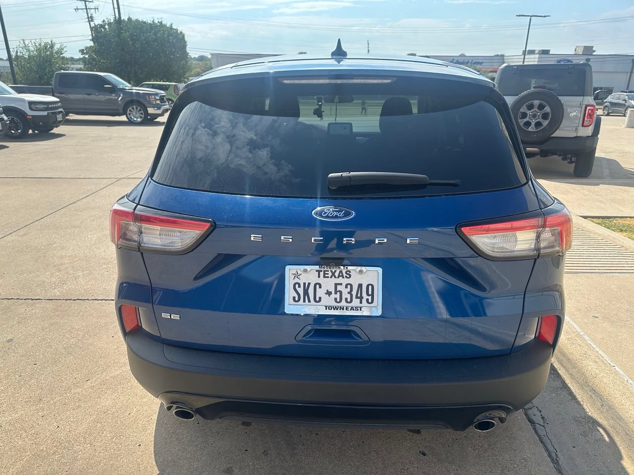 Certified 2022 Ford Escape SE w/ SE Sport Appearance Package FWD image 10