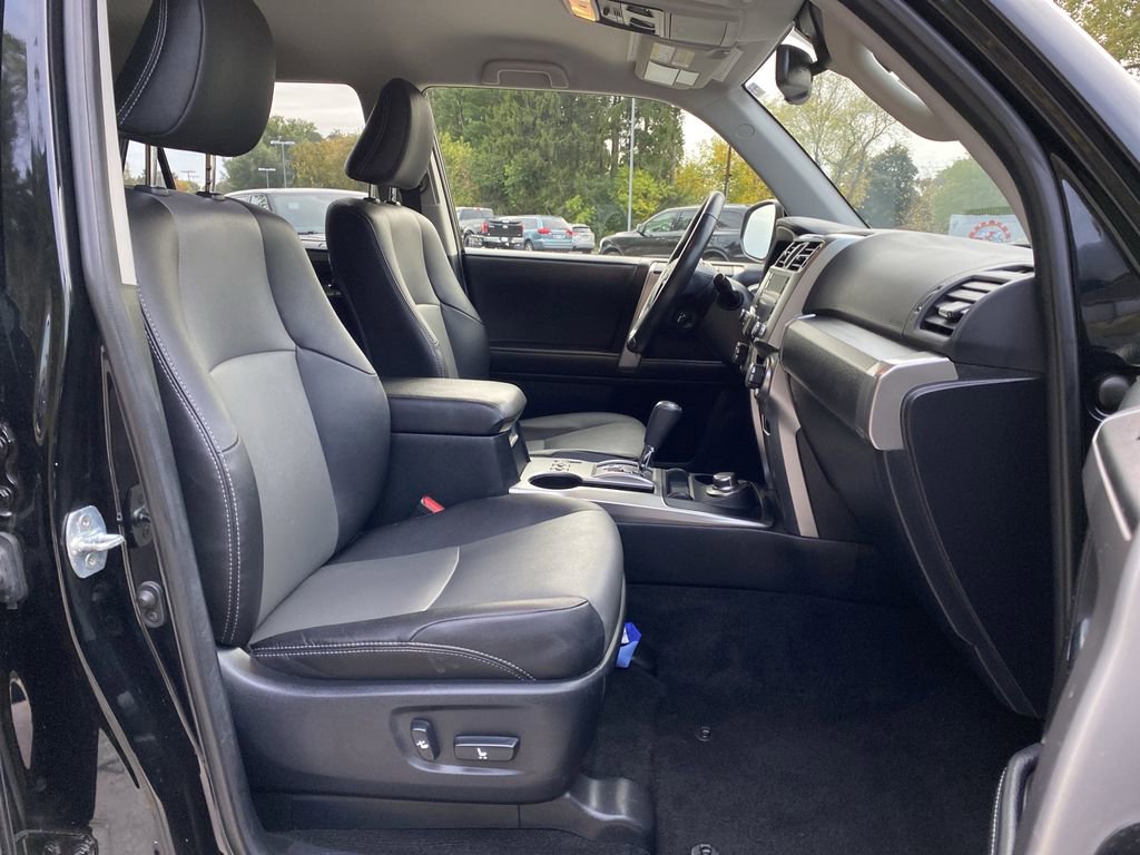 Used 2024 Toyota 4Runner SR5 Premium image 38