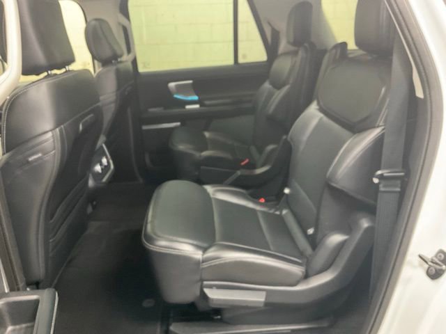 Certified 2025 Ford Expedition Max Platinum image 14