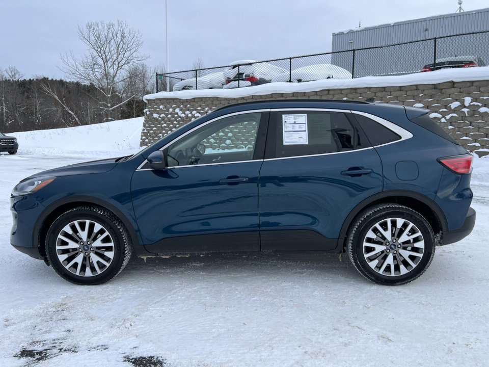 Certified 2020 Ford Escape Titanium image 5