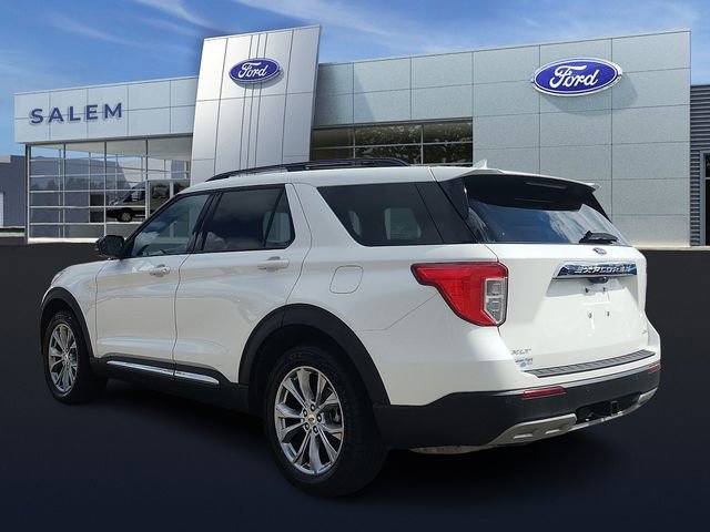 Certified 2023 Ford Explorer XLT w/ Equipment Group 202A image 4