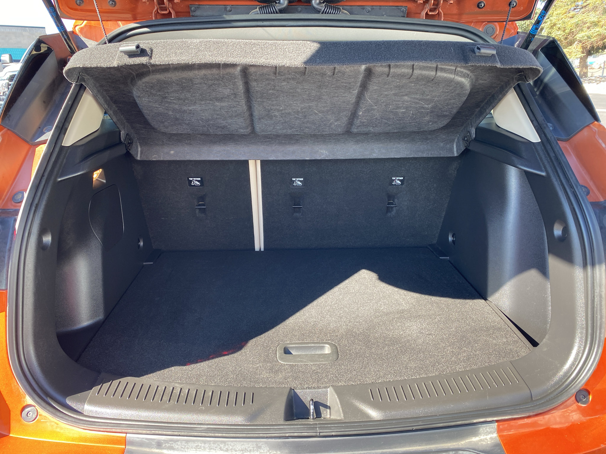 Used 2023 Buick Encore GX Preferred w/ Cold Weather Comfort Package FWD image 4