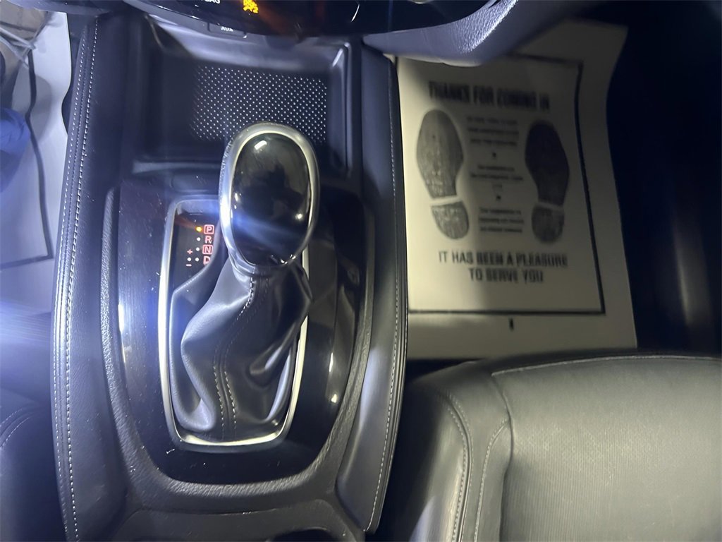 Used 2017 Nissan Rogue SL image 33