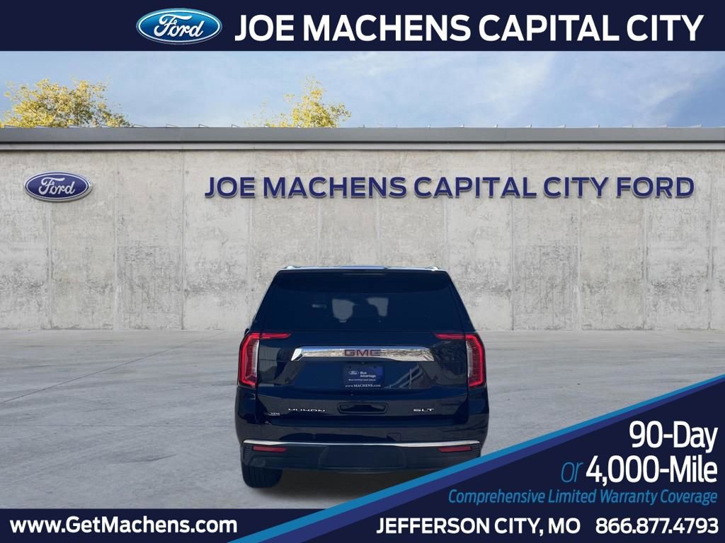 Used 2024 GMC Yukon SLT w/ SLT Luxury Package image 4