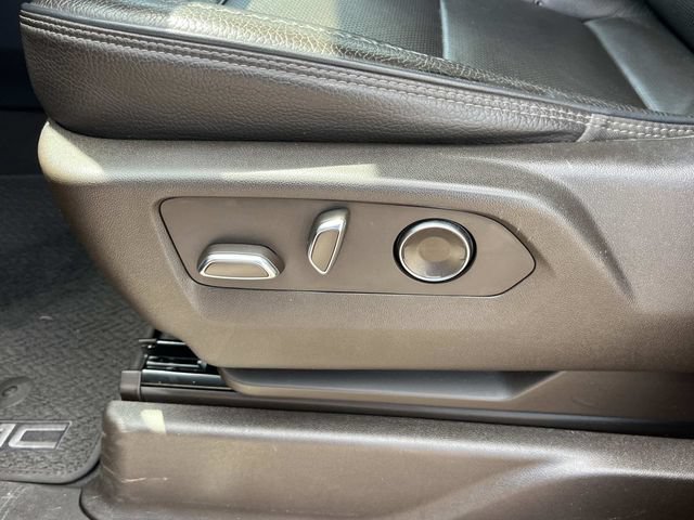 Used 2021 GMC Yukon XL Denali w/ Denali Premium Package RWD image 36