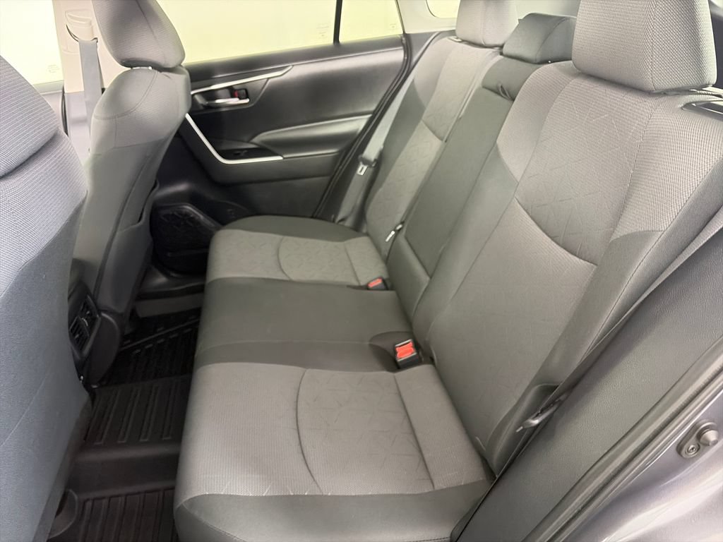 Used 2024 Toyota RAV4 XLE AWD/4WD image 11