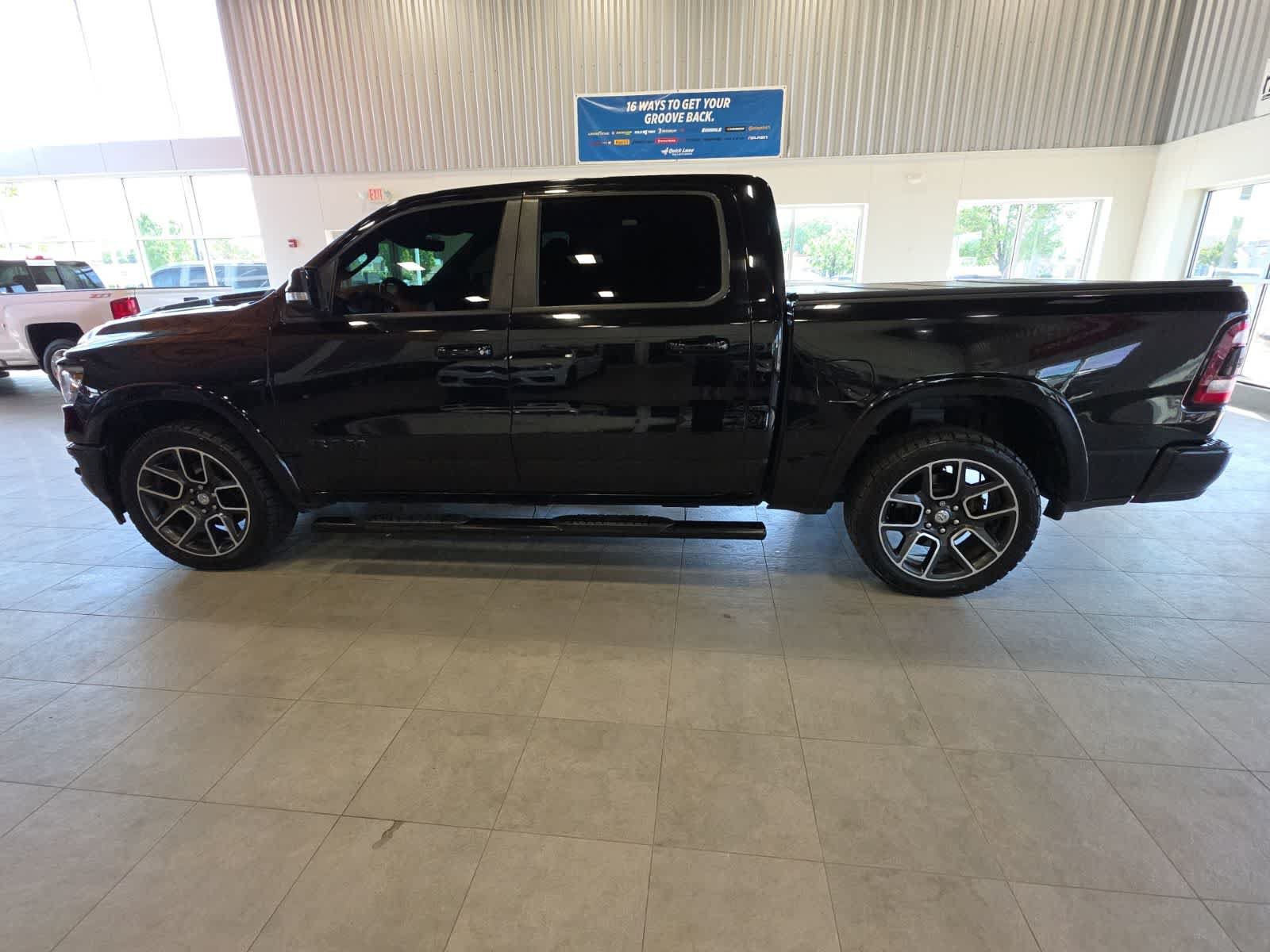 Used 2019 RAM 1500 Laramie AWD/4WD image 13