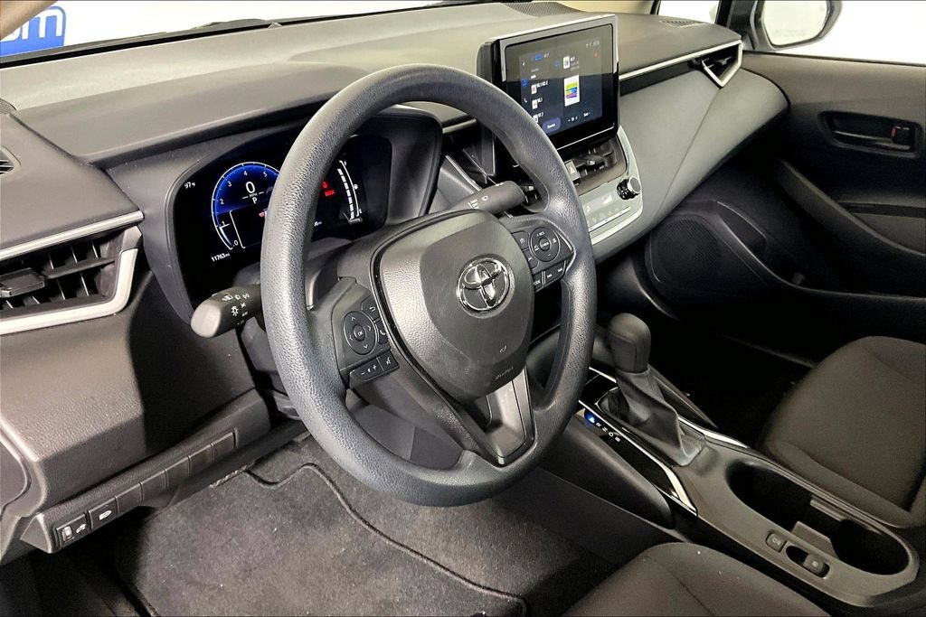 Used 2026 Toyota Corolla LE FWD image 10