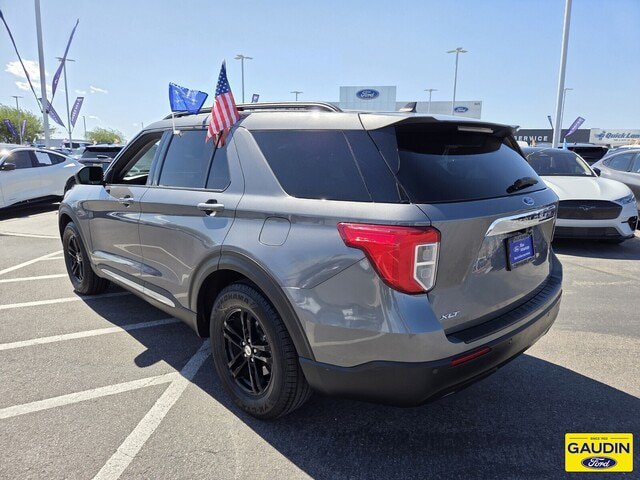 Certified 2021 Ford Explorer XLT RWD image 5