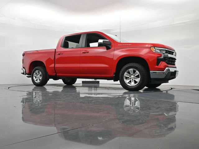 Used 2025 Chevrolet Silverado 1500 LT AWD/4WD image 38