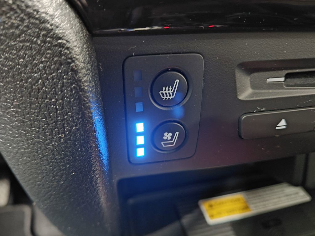 Used 2022 Honda Pilot Black Edition image 13