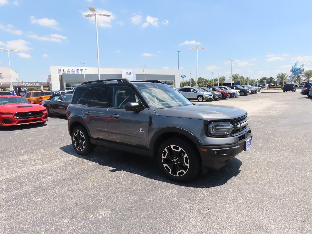 Certified 2024 Ford Bronco Sport Outer Banks w/ Tech Package AWD/4WD image 6