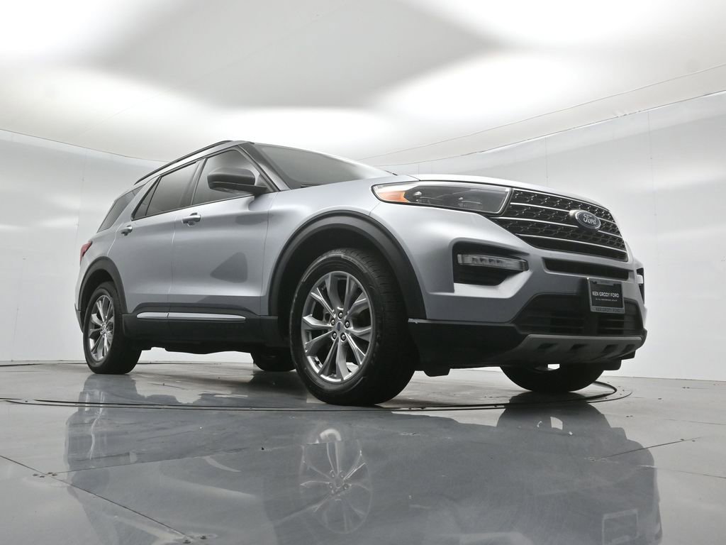 Certified 2022 Ford Explorer XLT w/ Equipment Group 202A image 49