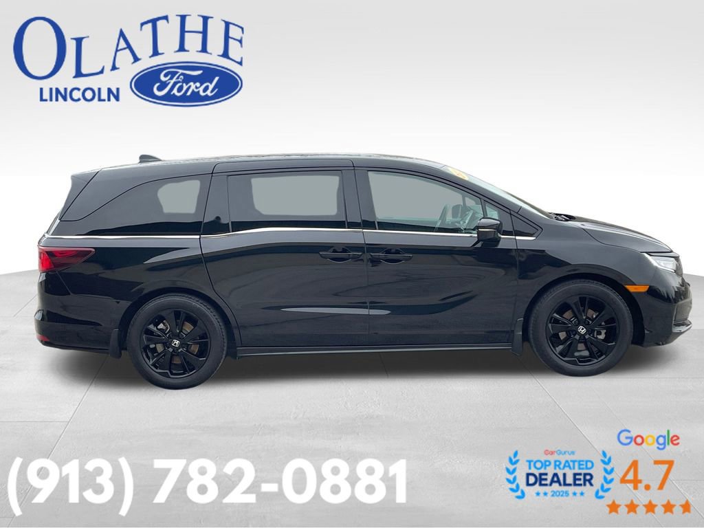 Used 2023 Honda Odyssey Sport image 2