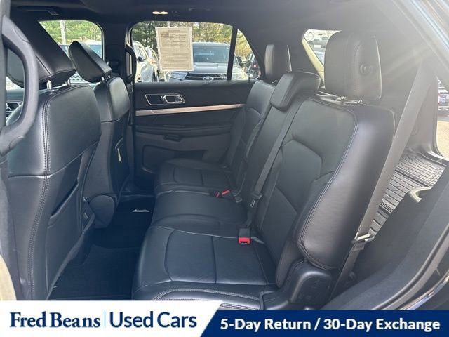 Certified 2018 Ford Explorer XLT w/ Equipment Group 202A AWD/4WD image 17