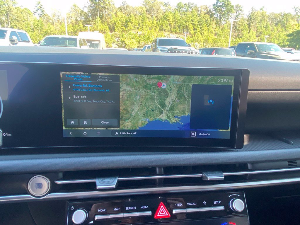 Used 2025 Hyundai Tucson SEL FWD image 16