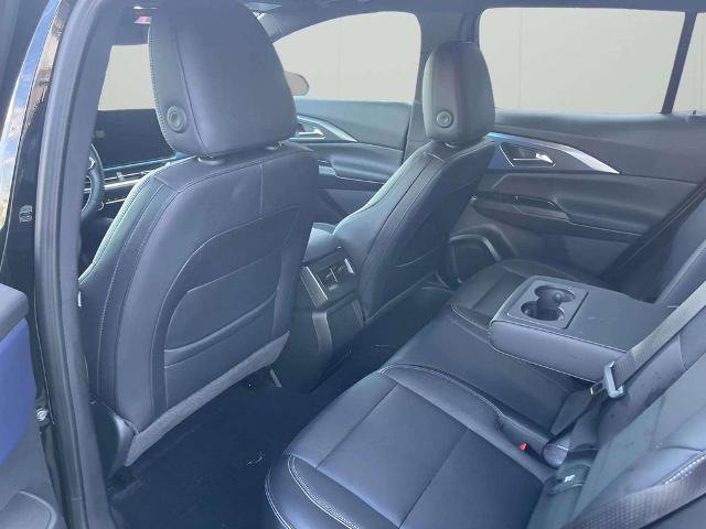Used 2024 Chevrolet Equinox EV LT FWD image 15
