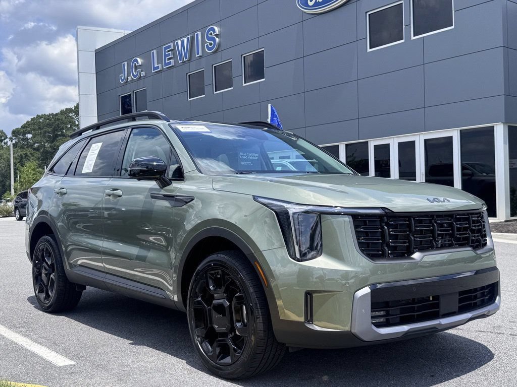 Used 2025 Kia Sorento SX