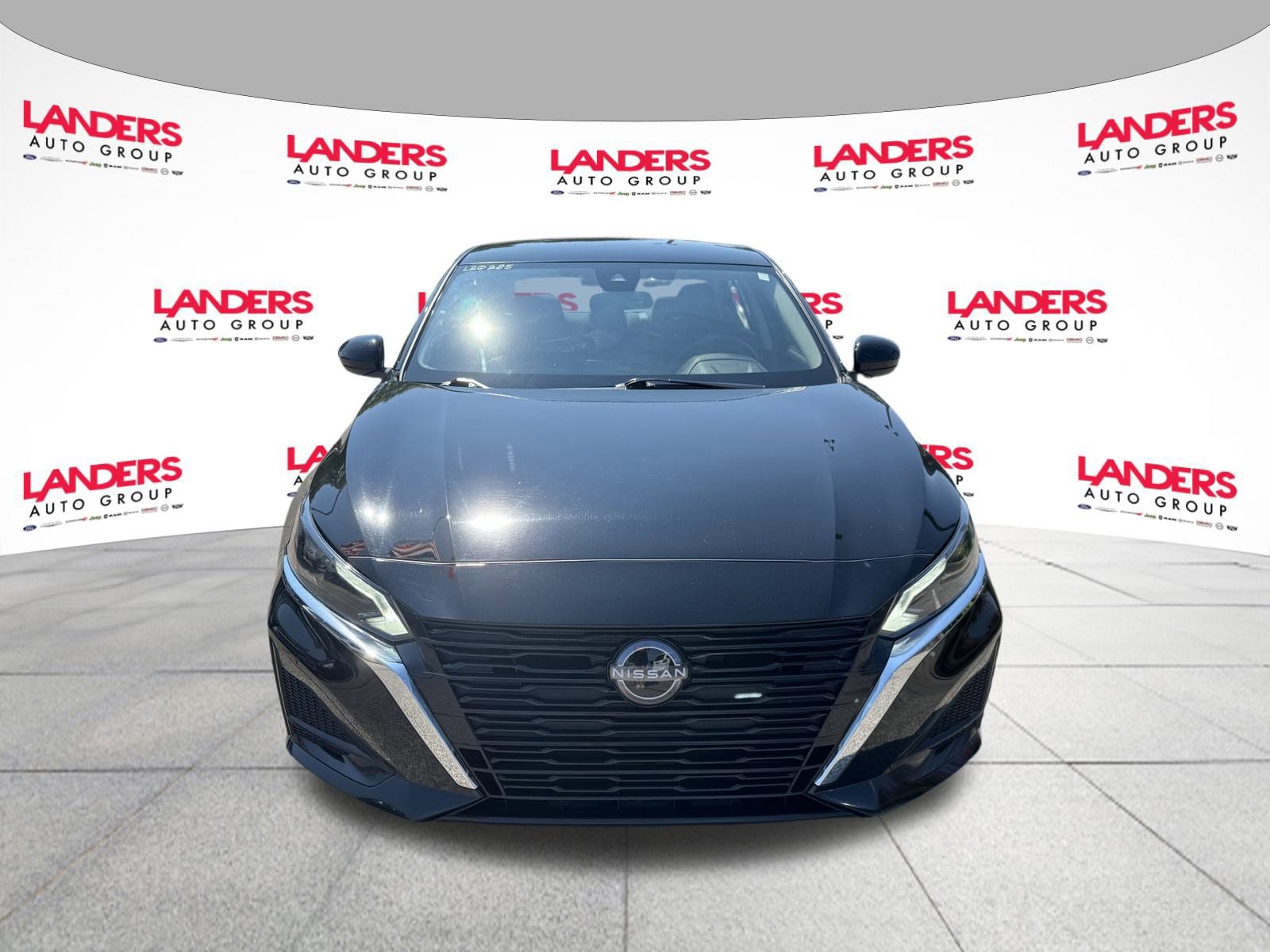 Used 2023 Nissan Altima 2.5 SV image 8