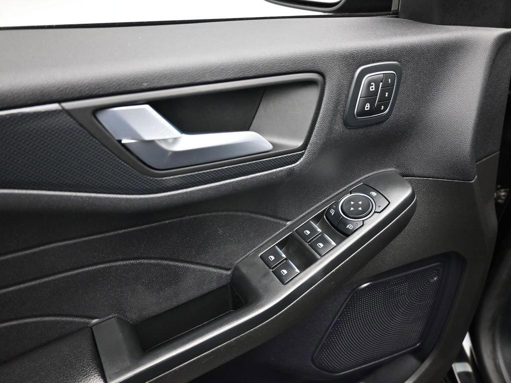 Certified 2024 Ford Escape ST-Line Elite image 38