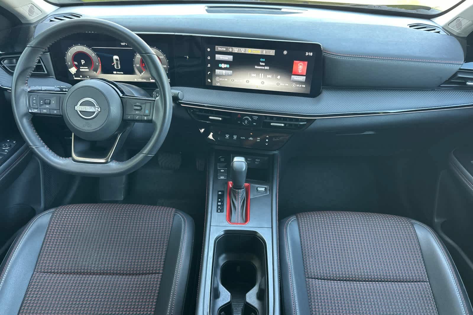 Used 2025 Nissan Kicks SR FWD image 3