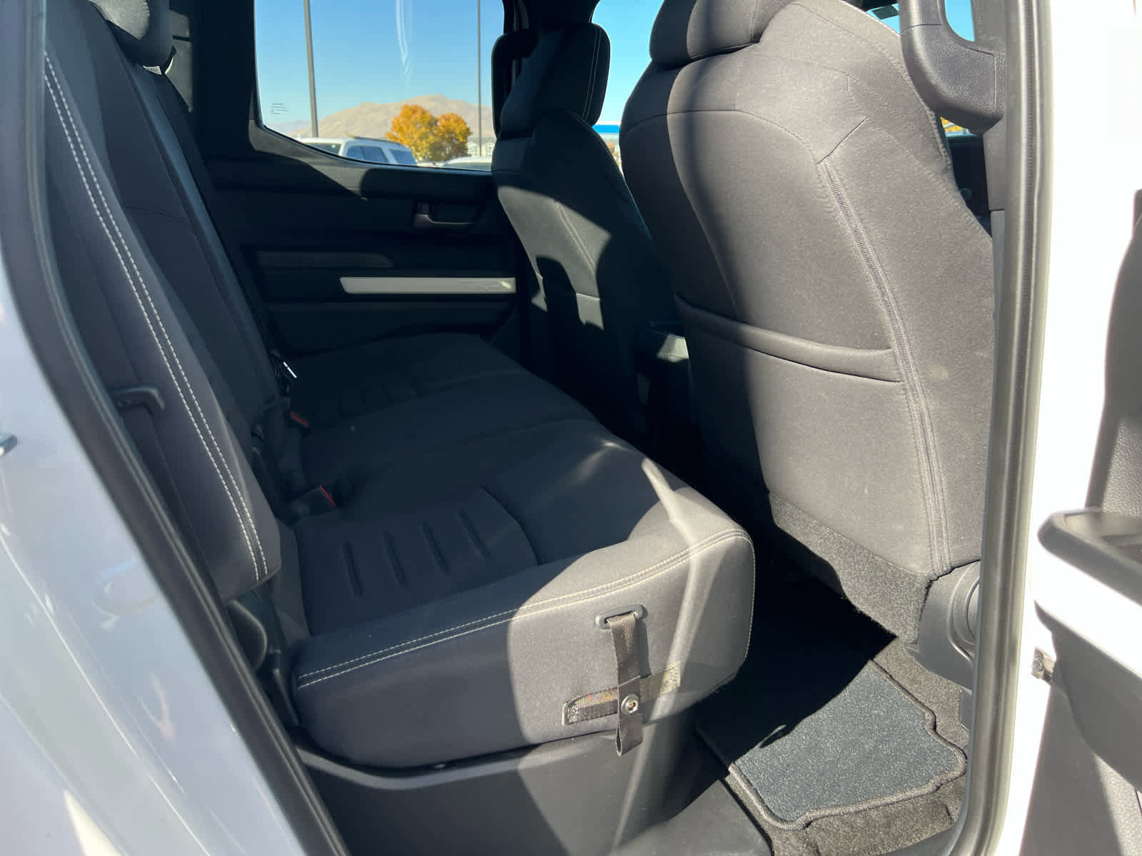 Used 2024 Toyota Tacoma TRD Off-Road image 21