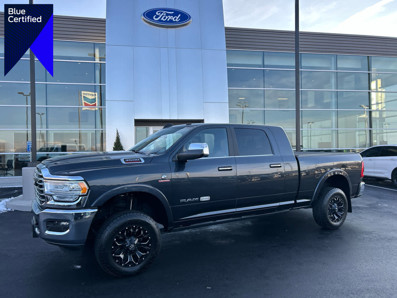 Used 2021 RAM 3500 Limited image 1