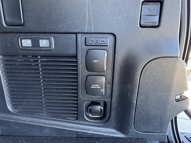 Certified 2025 Ford Expedition Active AWD/4WD image 23
