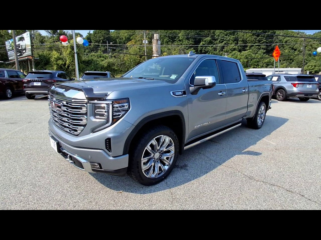 Used 2025 GMC Sierra 1500 Denali w/ Denali Reserve Package AWD/4WD image 4